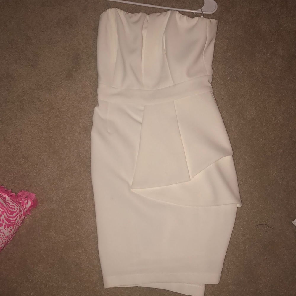White strapless dress